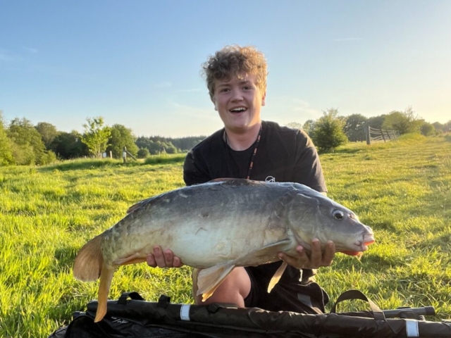 Leo Blackmore | Wildings | 20lbs | Small mesh bag of crumbed boilie with bubble gum goo | May 2025